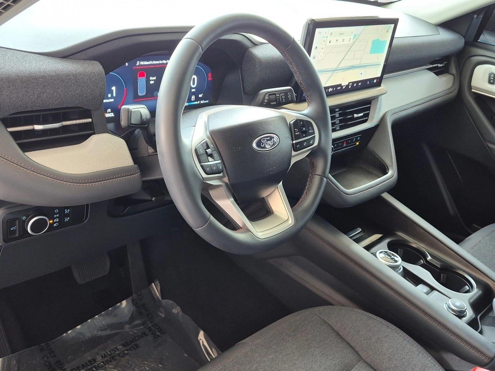 2025 Ford Explorer Active RWD