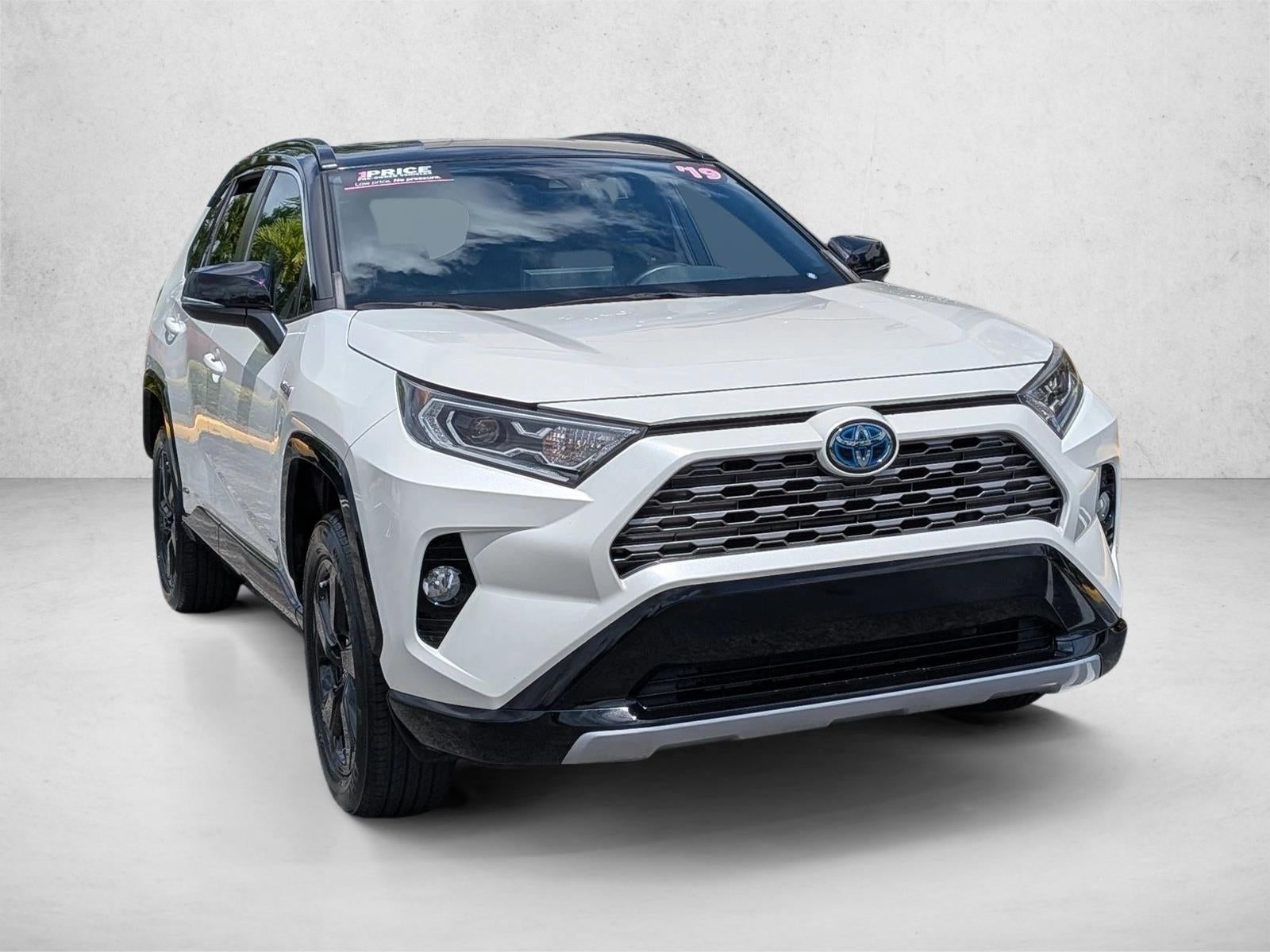 2019 Toyota RAV4 Hybrid XSE AWD (Natl)