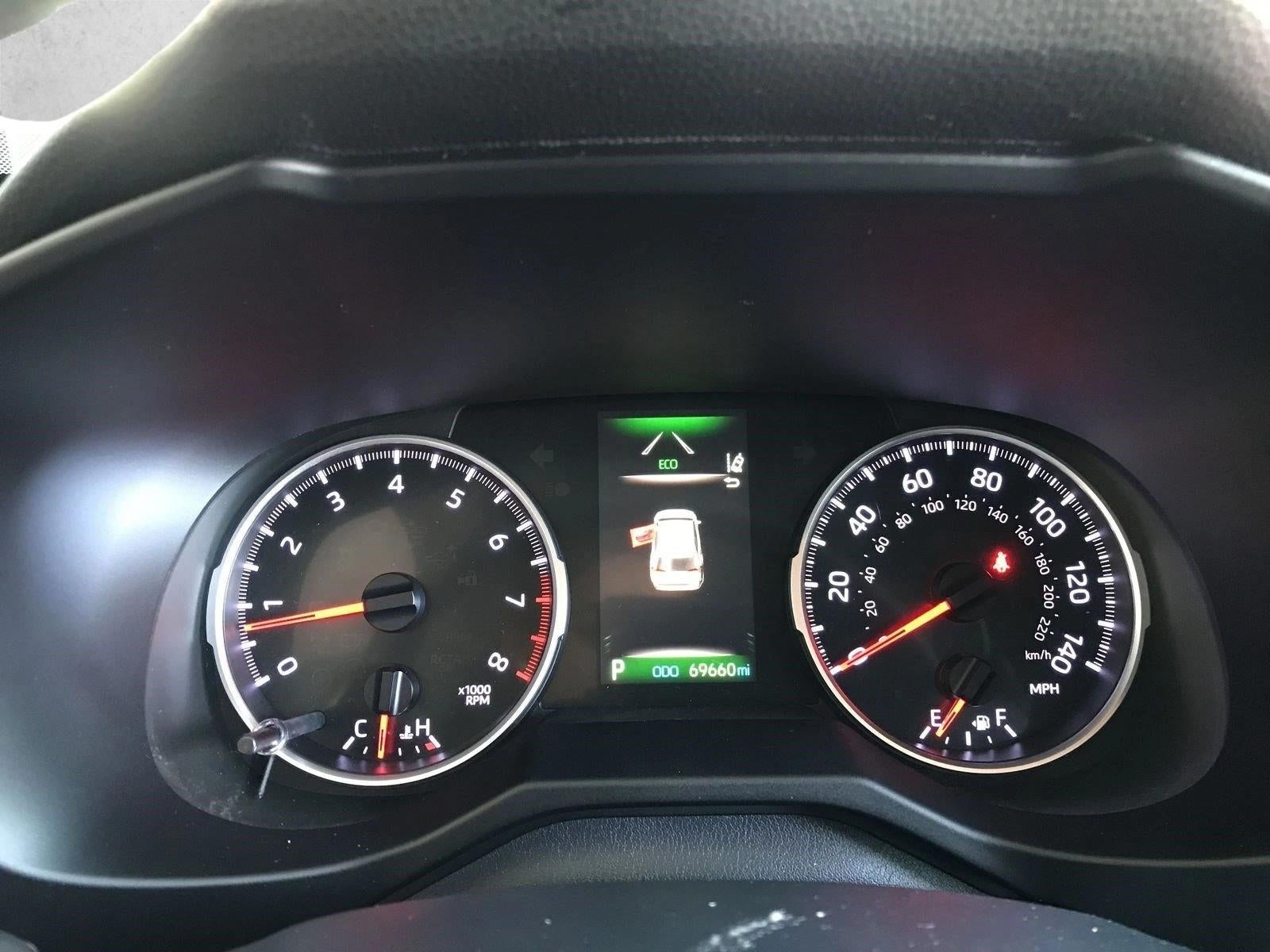 2020 Toyota RAV4 LE FWD (GS)