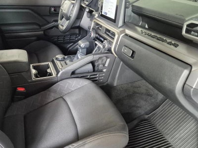 2024 Toyota Tacoma 4WD 4WD SR5 Double Cab 5' Bed AT (Natl)