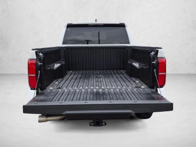 2024 Toyota Tacoma 4WD 4WD SR5 Double Cab 5' Bed AT (Natl)