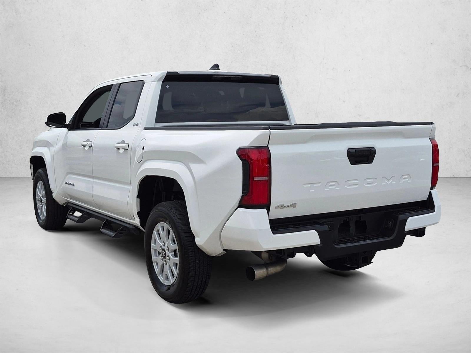 2024 Toyota Tacoma 4WD 4WD SR5 Double Cab 5' Bed AT (Natl)
