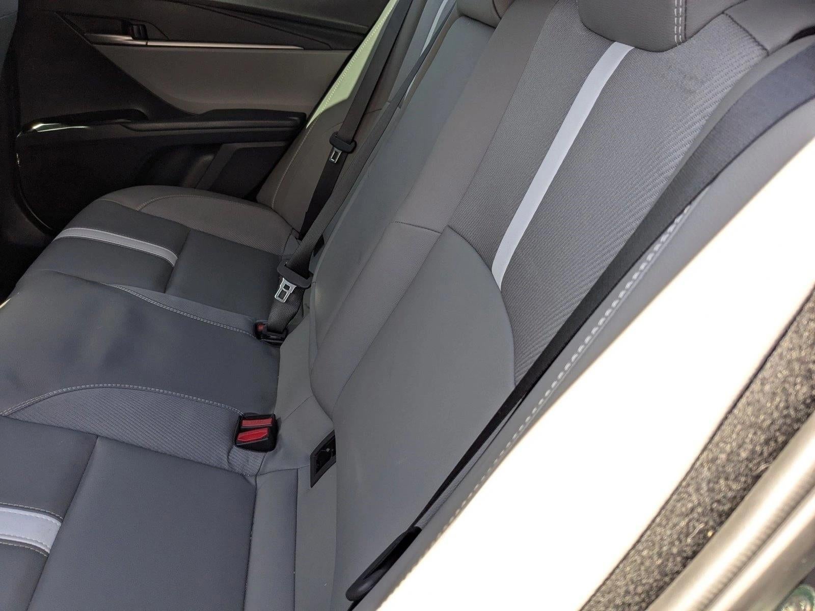 2025 Toyota Camry SE (SE)