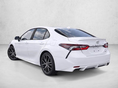2023 Toyota Camry SE Auto (SE)