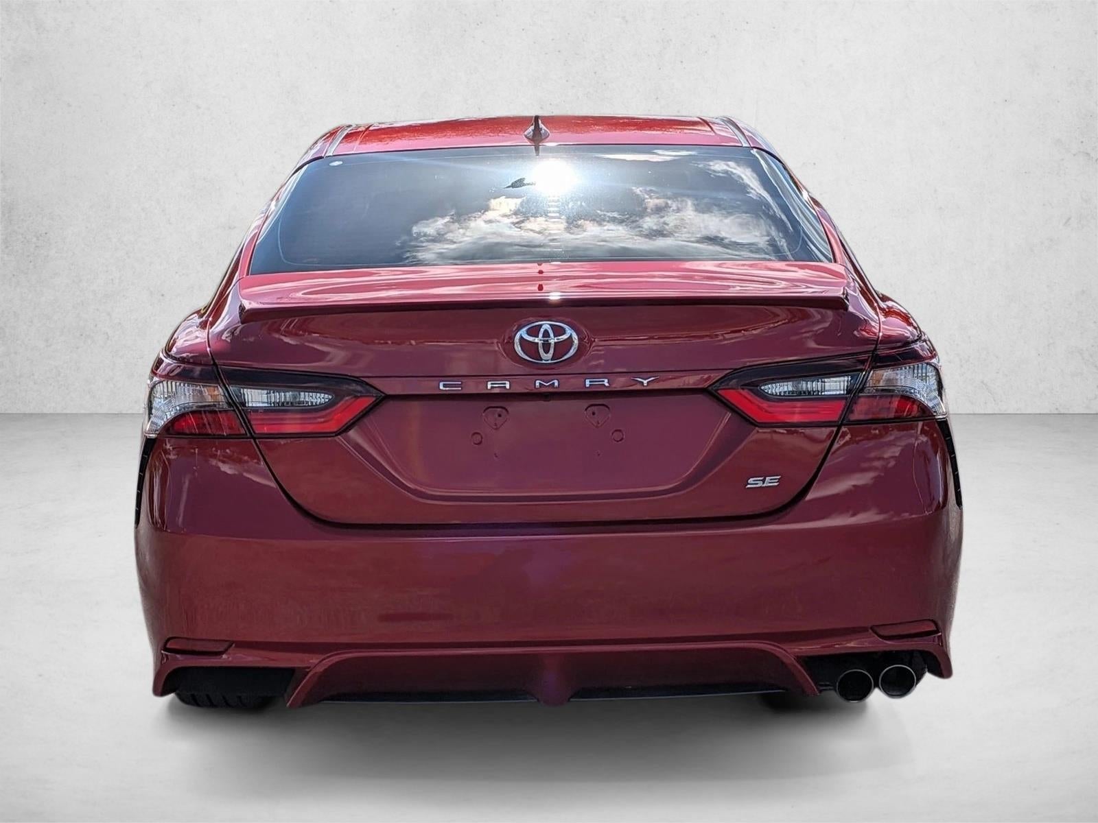 2021 Toyota Camry SE Auto (SE)