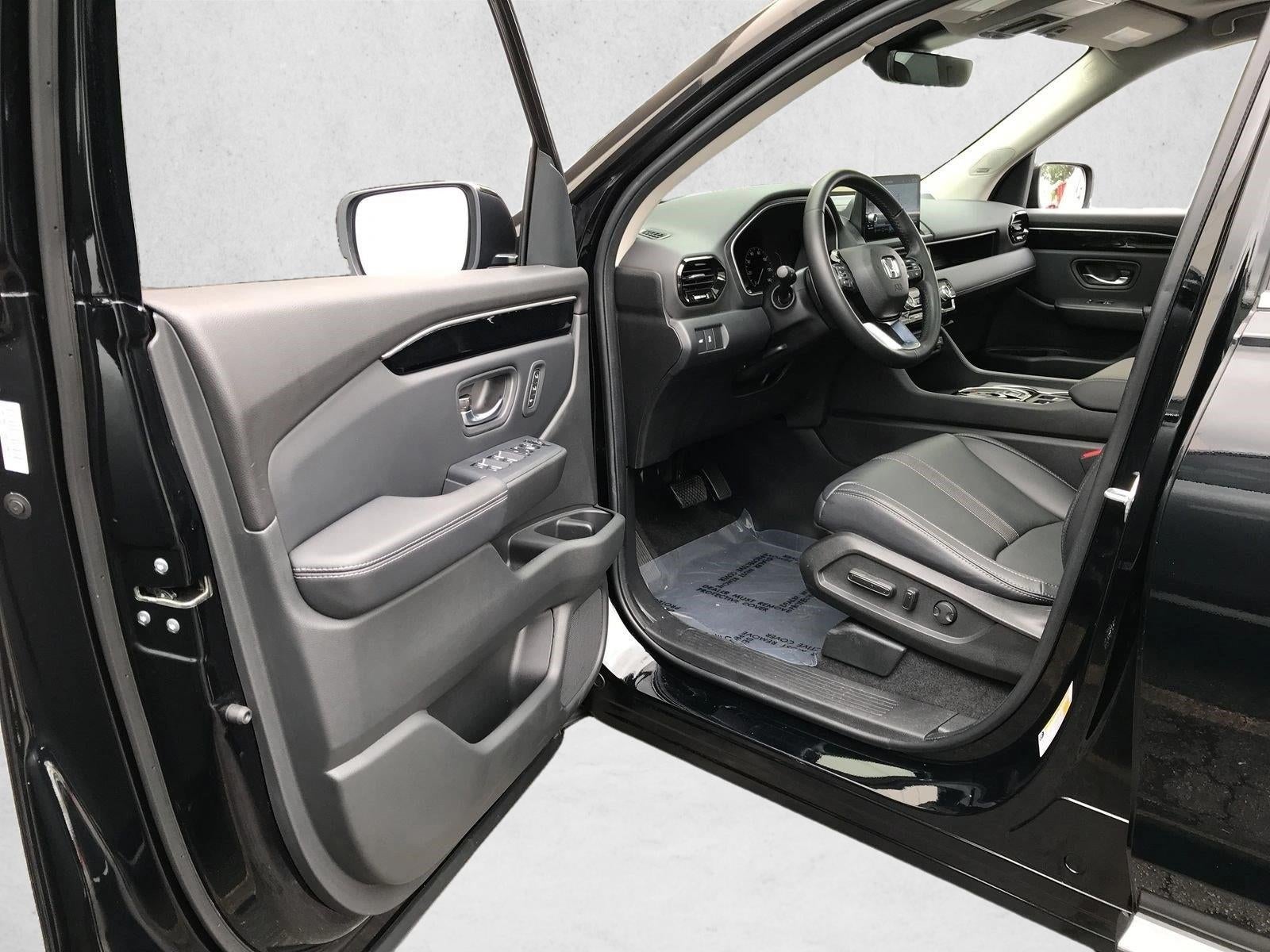 2023 Honda Pilot Touring AWD