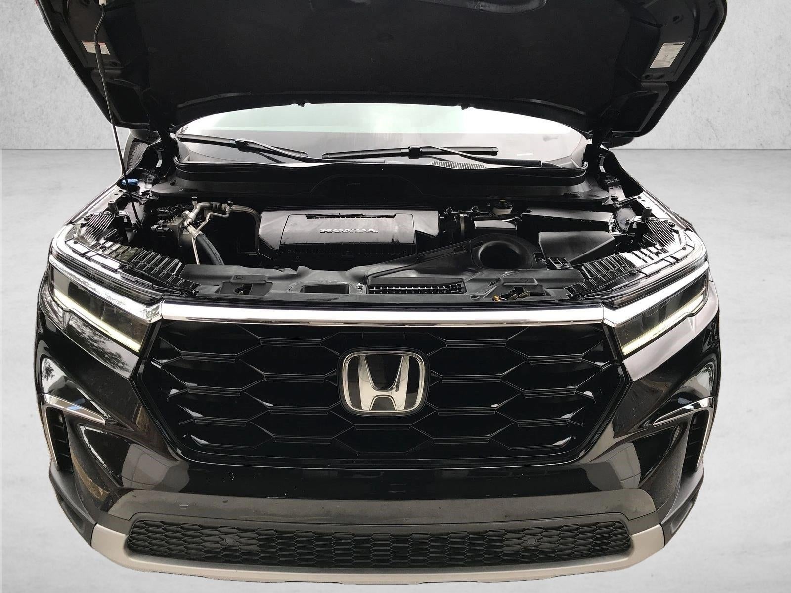 2023 Honda Pilot Touring AWD