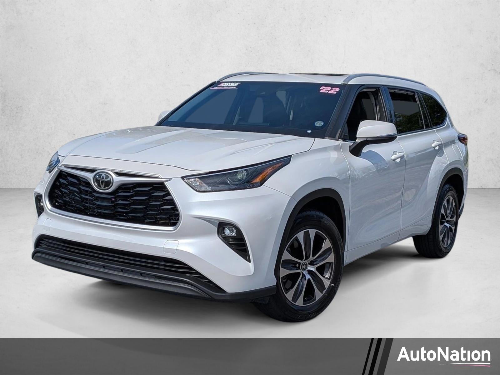 2022 Toyota Highlander XLE FWD (Natl)