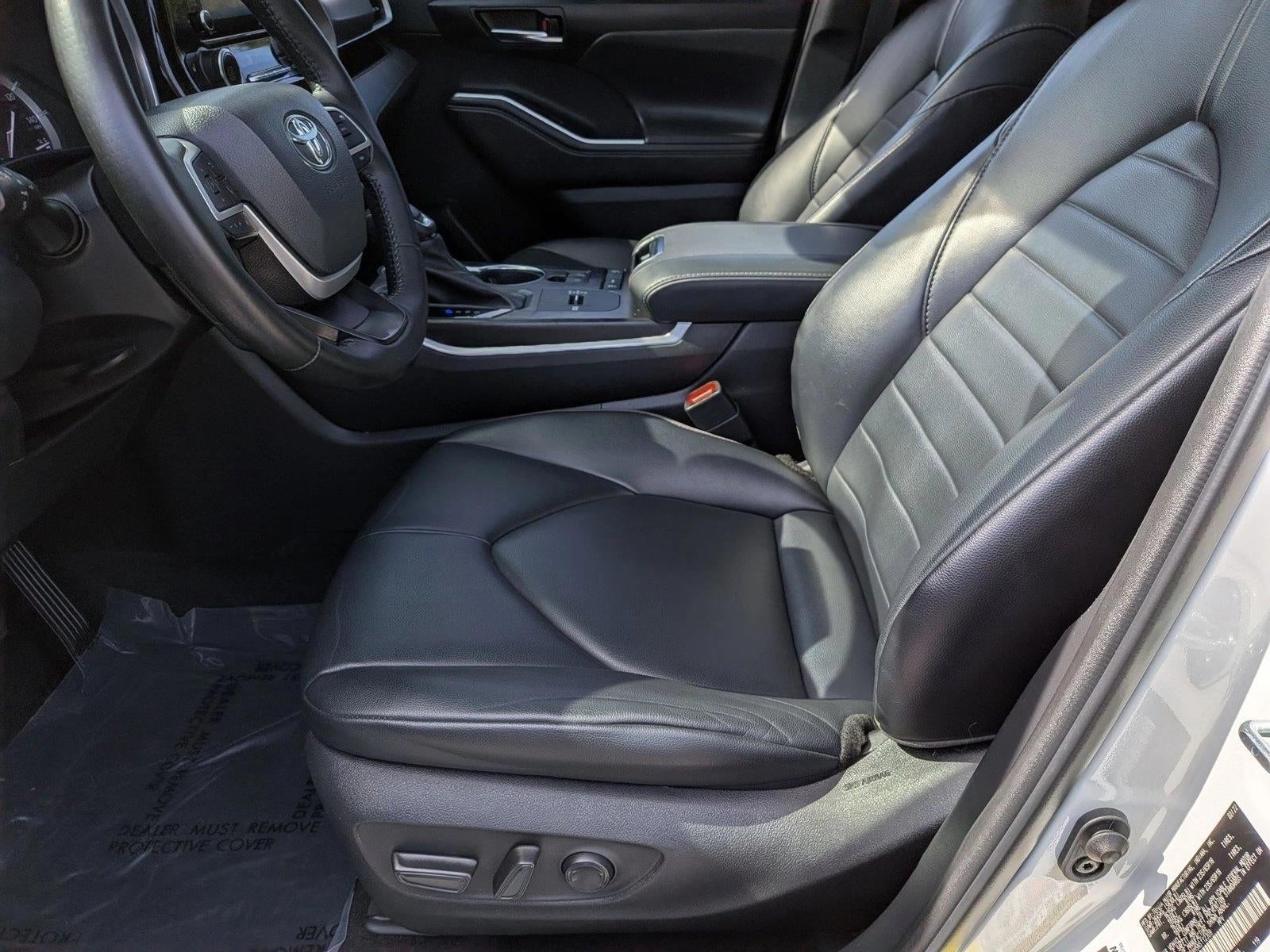2022 Toyota Highlander XLE FWD (Natl)