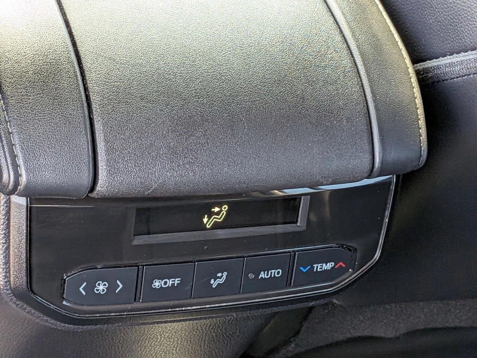 2022 Toyota Highlander XLE FWD (Natl)