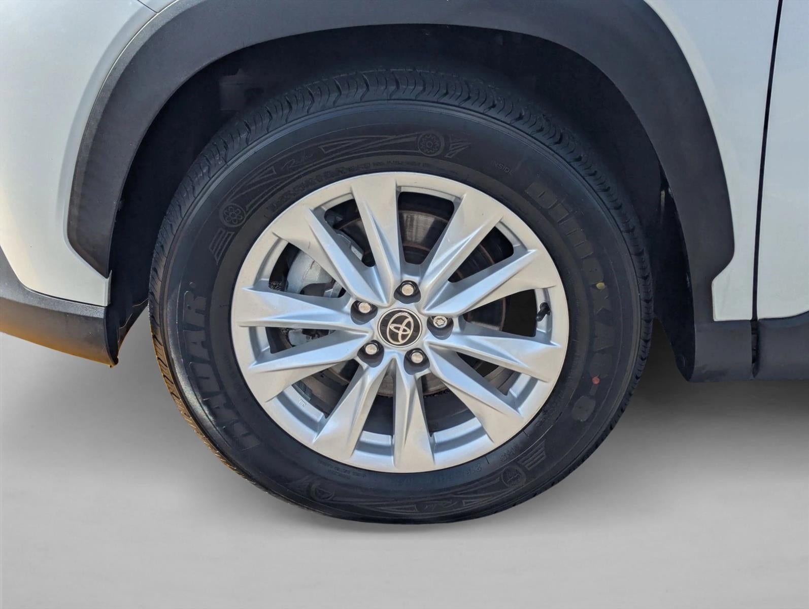 2022 Toyota Corolla Cross LE 4WD (Natl)