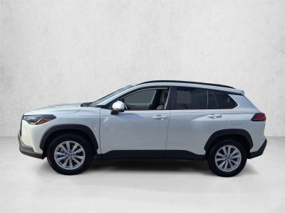 2022 Toyota Corolla Cross LE 4WD (Natl)