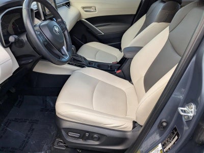 2023 Toyota Corolla Cross XLE 2WD (Natl)