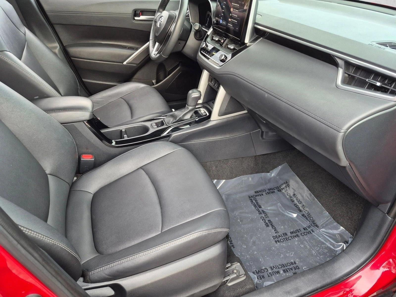 2024 Toyota Corolla Cross XLE 2WD (Natl)