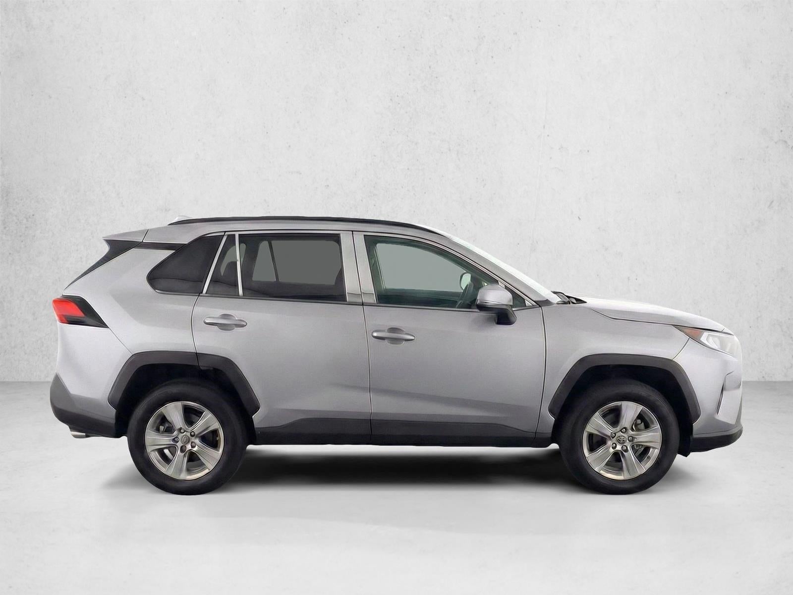 2019 Toyota RAV4 XLE FWD (GS)