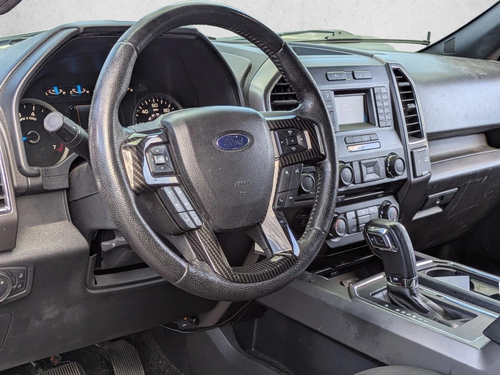 2015 Ford F-150 4WD SuperCrew 5-1/2 Ft Box XLT