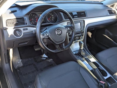 2019 Volkswagen Passat 2.0T Wolfsburg Edition Auto