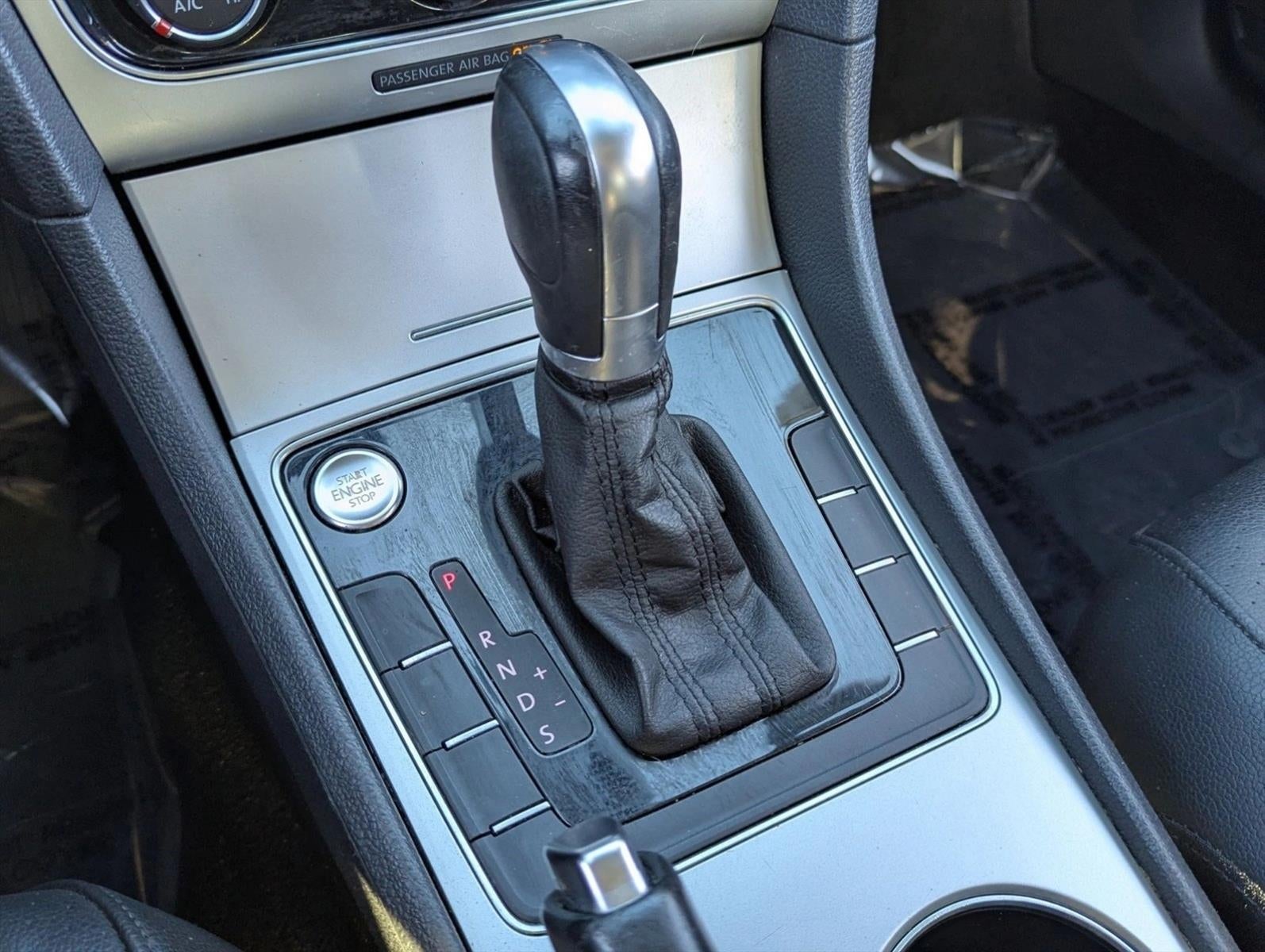 2019 Volkswagen Passat 2.0T Wolfsburg Edition Auto