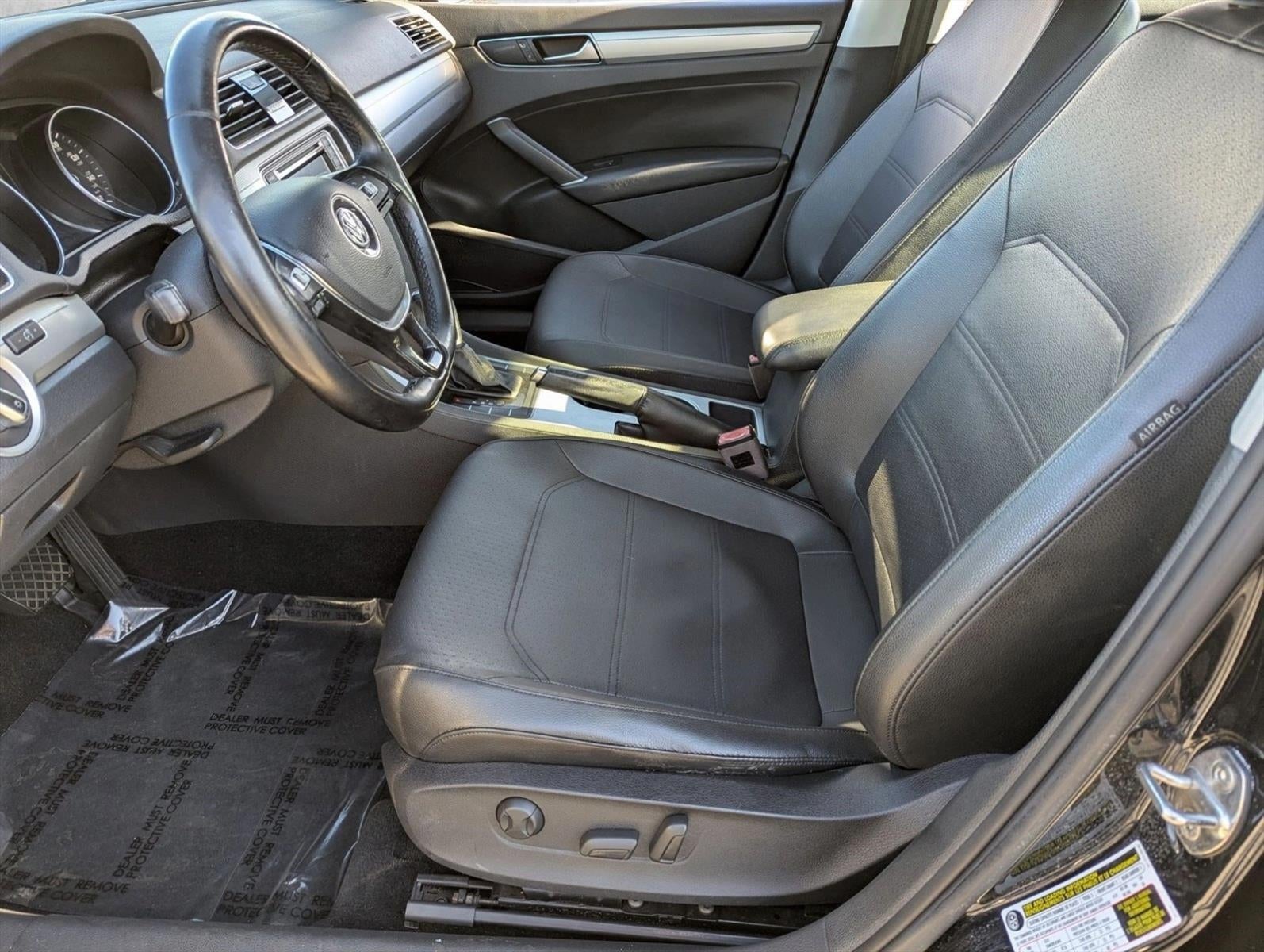 2019 Volkswagen Passat 2.0T Wolfsburg Edition Auto