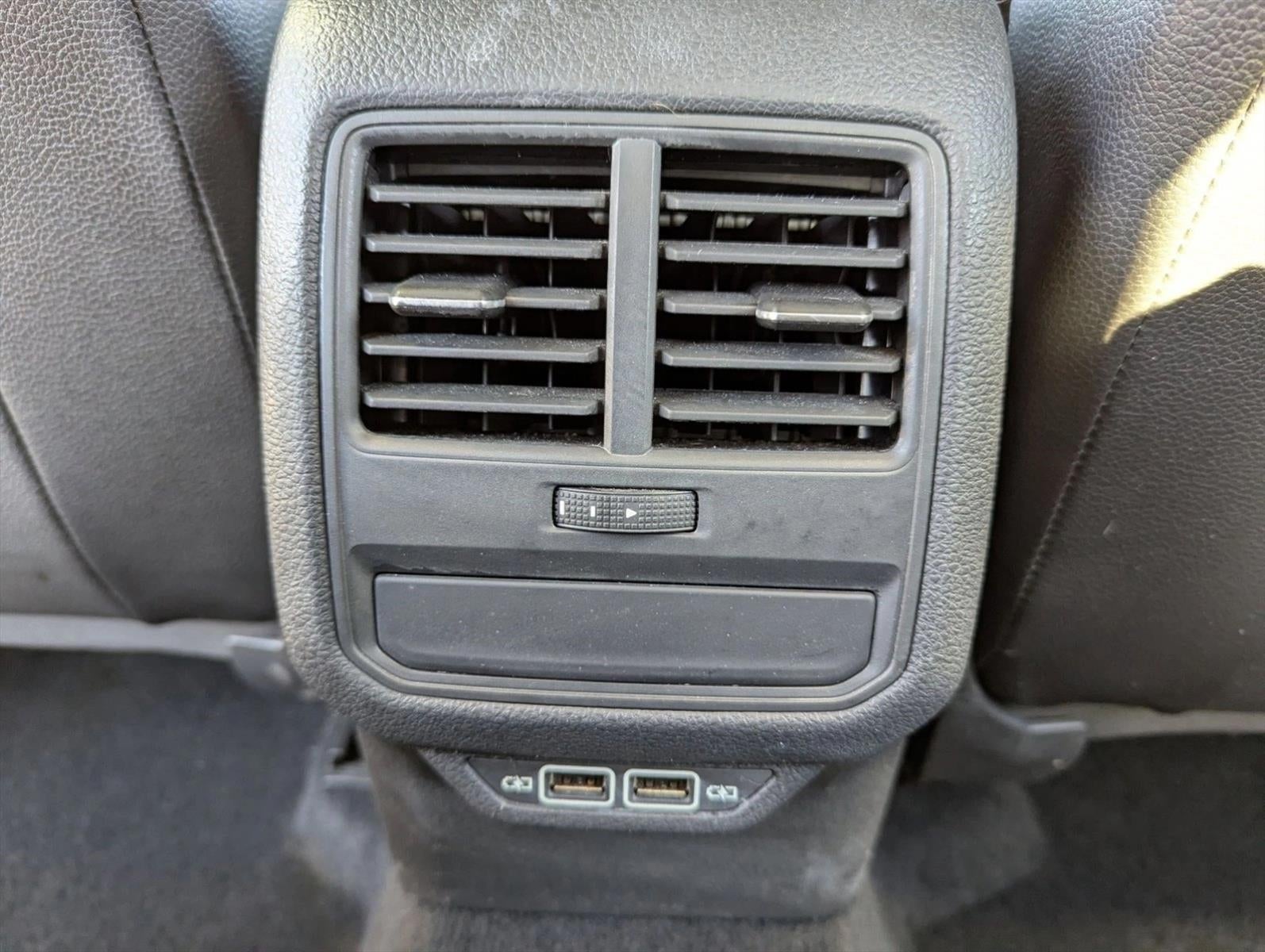 2019 Volkswagen Passat 2.0T Wolfsburg Edition Auto