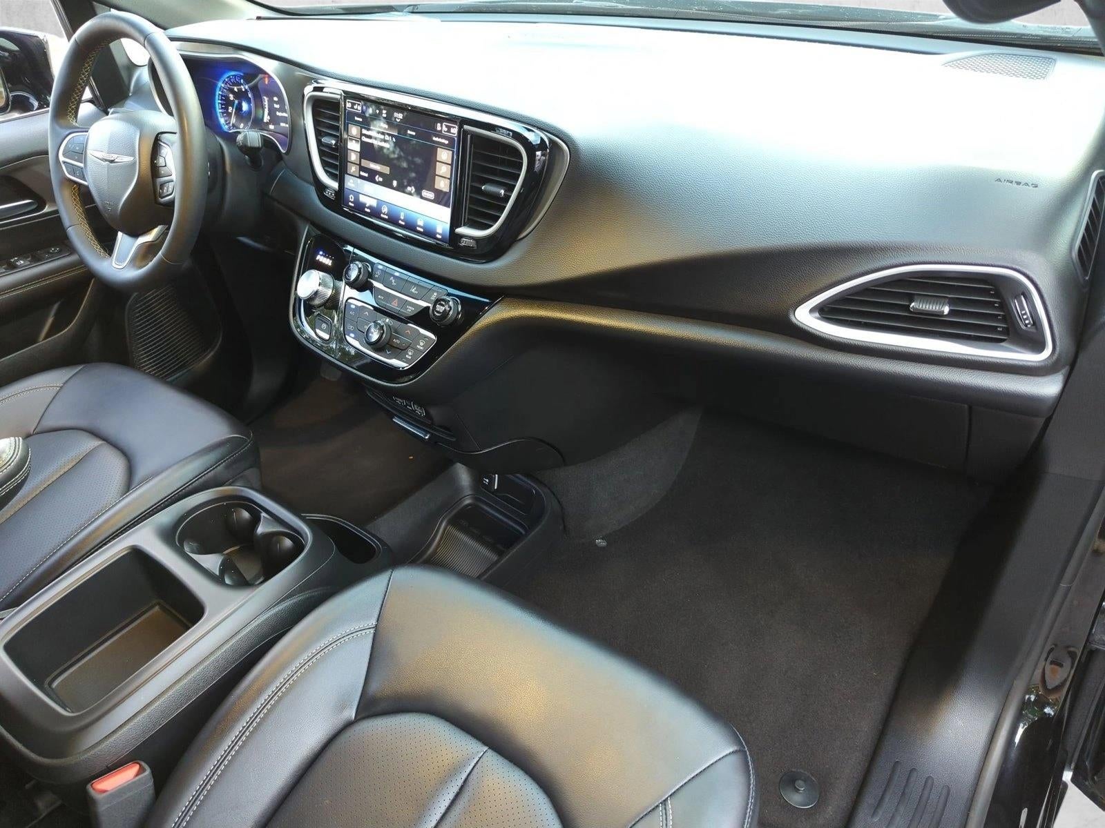 2025 Chrysler Pacifica Select FWD