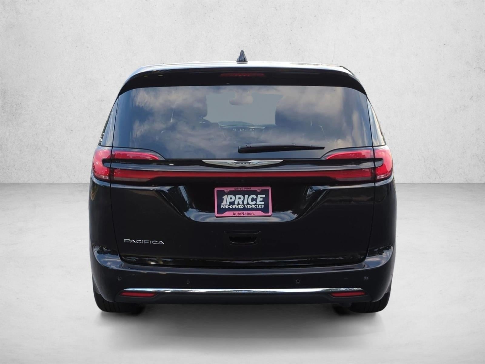 2025 Chrysler Pacifica Select FWD