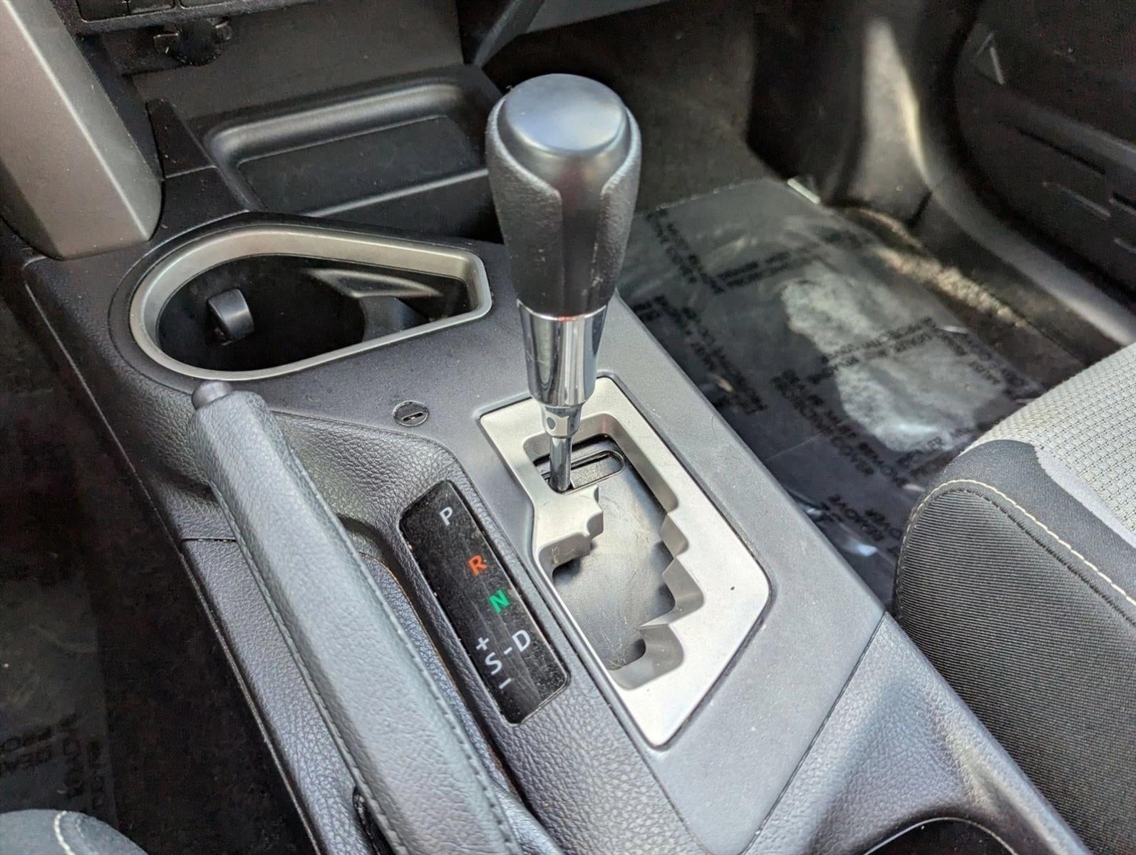 2018 Toyota RAV4 XLE FWD (GS)