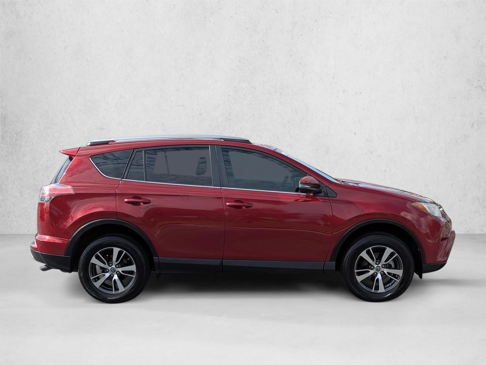 2018 Toyota RAV4 XLE FWD (GS)