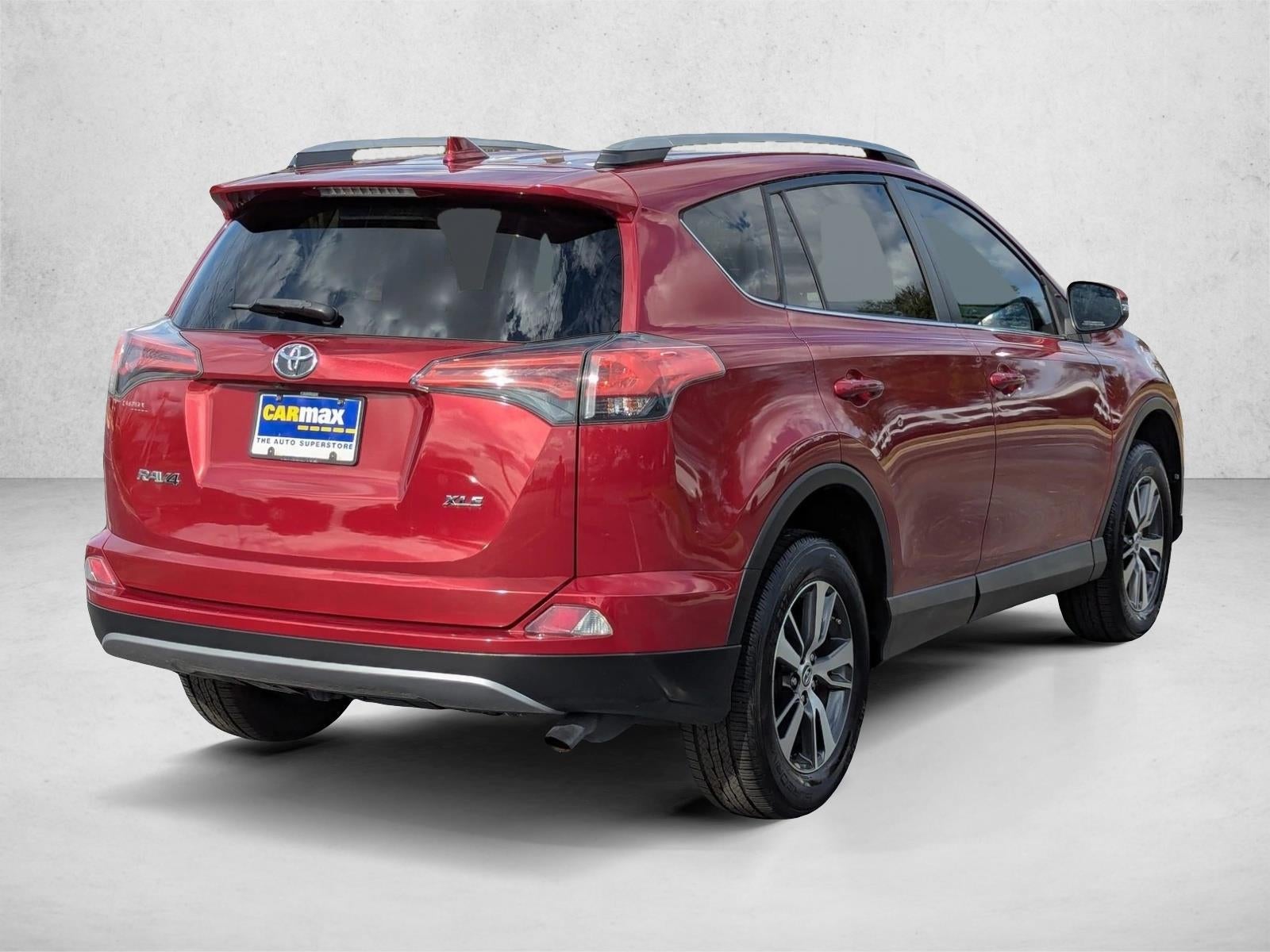2018 Toyota RAV4 XLE FWD (GS)
