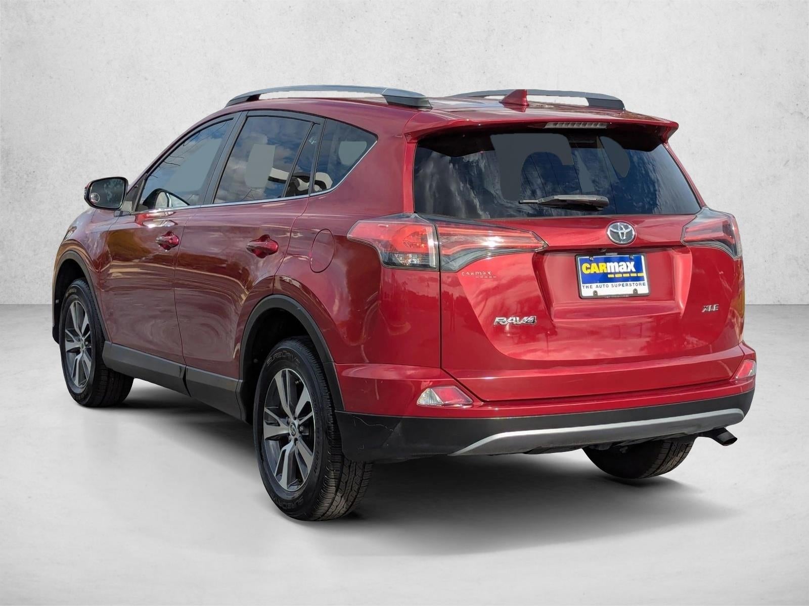 2018 Toyota RAV4 XLE FWD (GS)