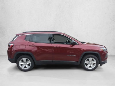 2022 Jeep Compass Latitude FWD