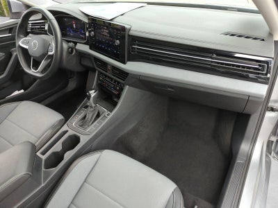 2025 Volkswagen Jetta SE Auto