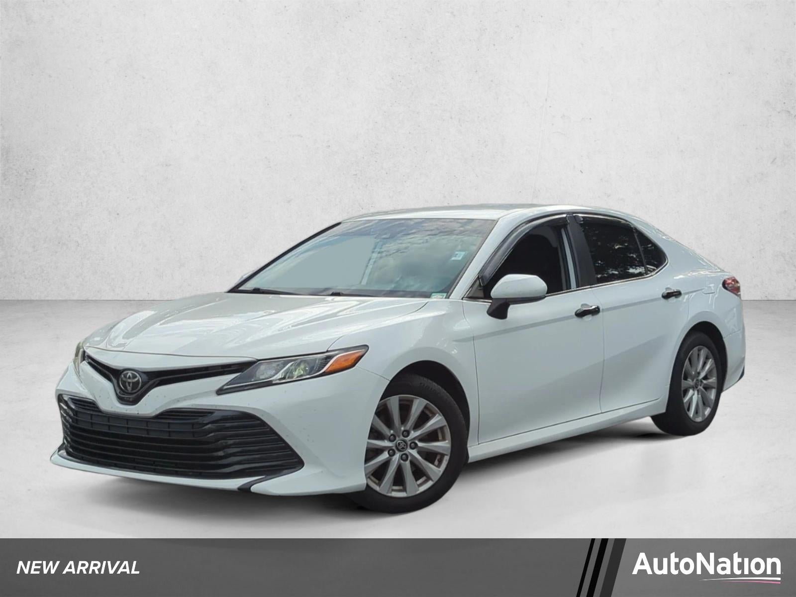 2020 Toyota Camry LE Auto (SE)