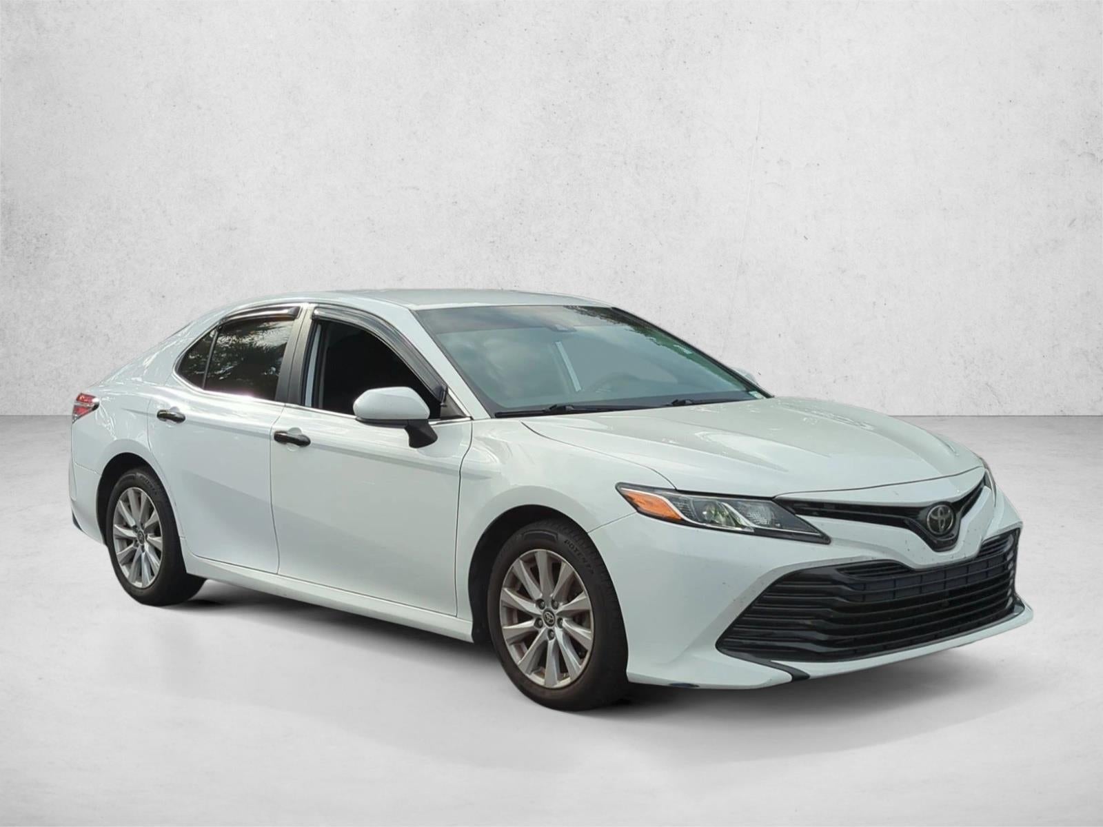 2020 Toyota Camry LE Auto (SE)