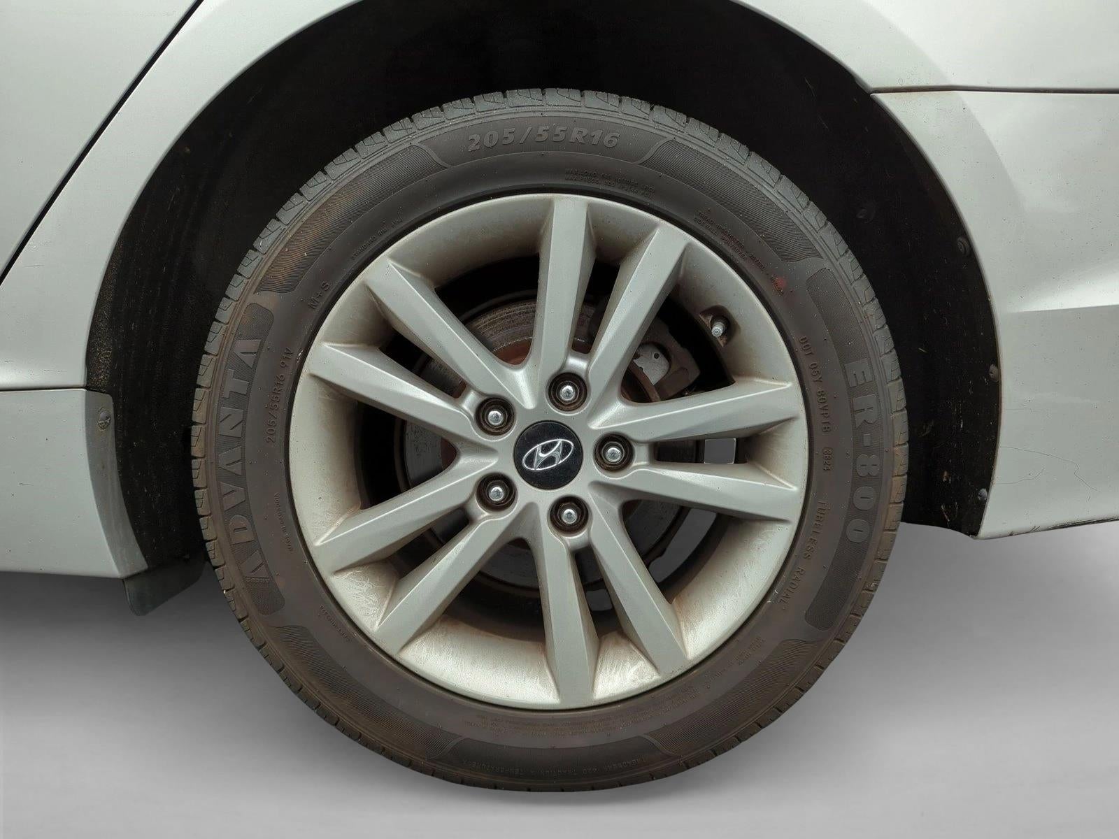 2015 Hyundai SONATA 4dr Sdn 2.4L SE PZEV