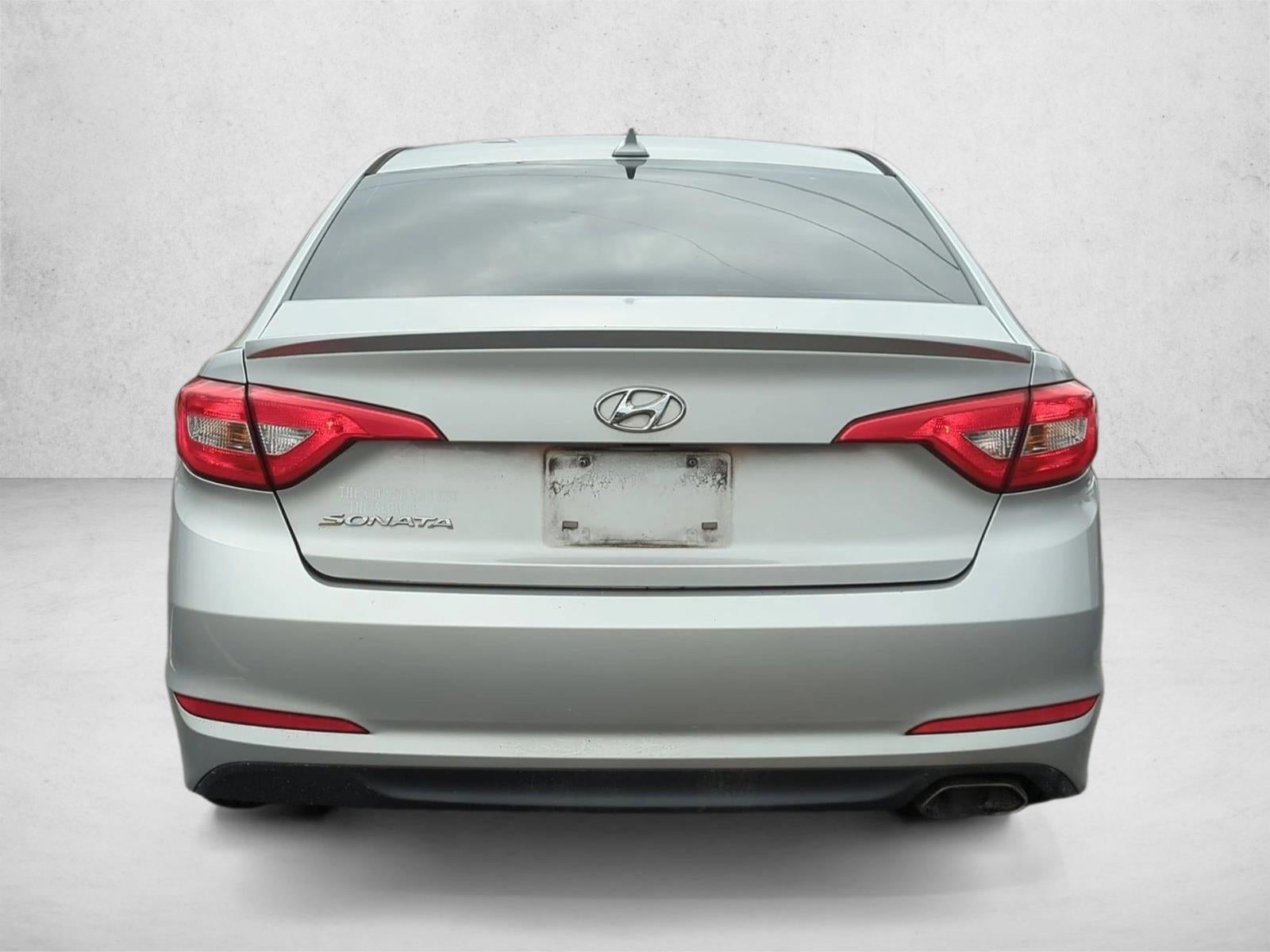 2015 Hyundai SONATA 4dr Sdn 2.4L SE PZEV
