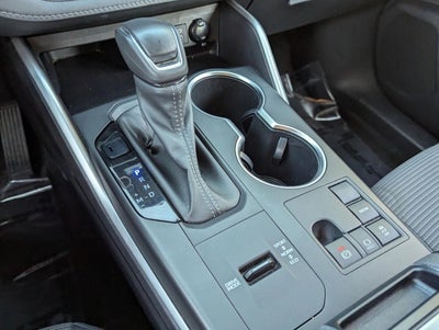 2023 Toyota Highlander LE FWD (Natl)