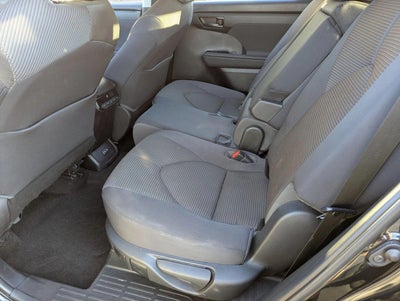 2023 Toyota Highlander LE FWD (Natl)