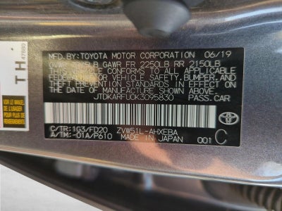 2019 Toyota Prius LE (Natl)