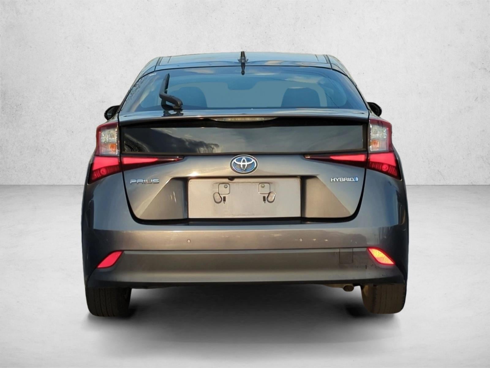 2019 Toyota Prius LE (Natl)