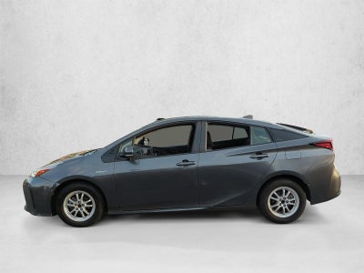 2019 Toyota Prius LE (Natl)