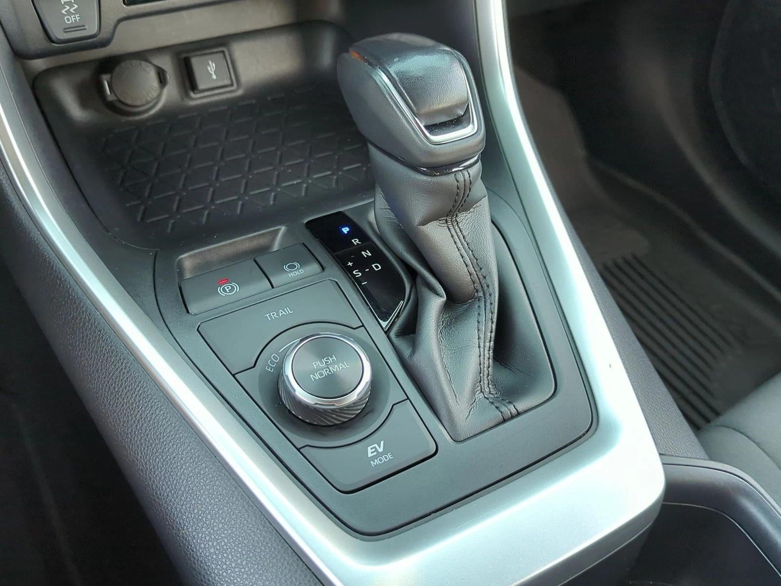 2022 Toyota RAV4 Hybrid SE AWD (Natl)