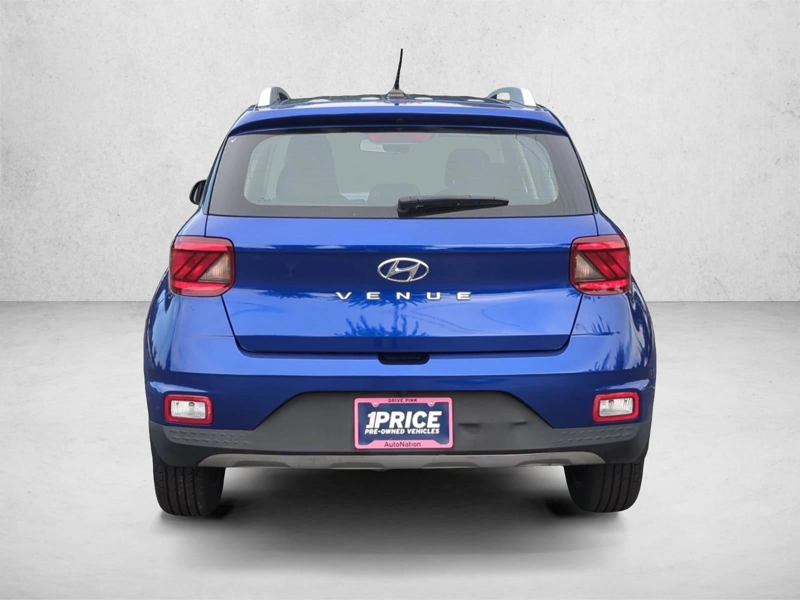 2023 Hyundai VENUE SEL IVT