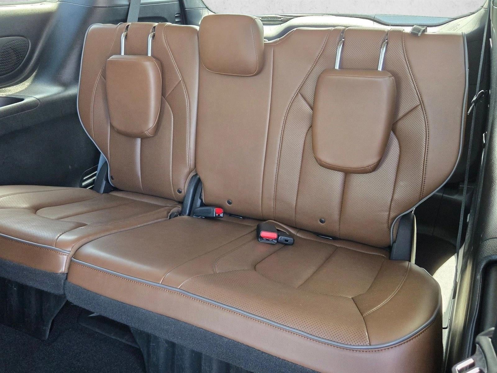 2017 Chrysler Pacifica Limited FWD