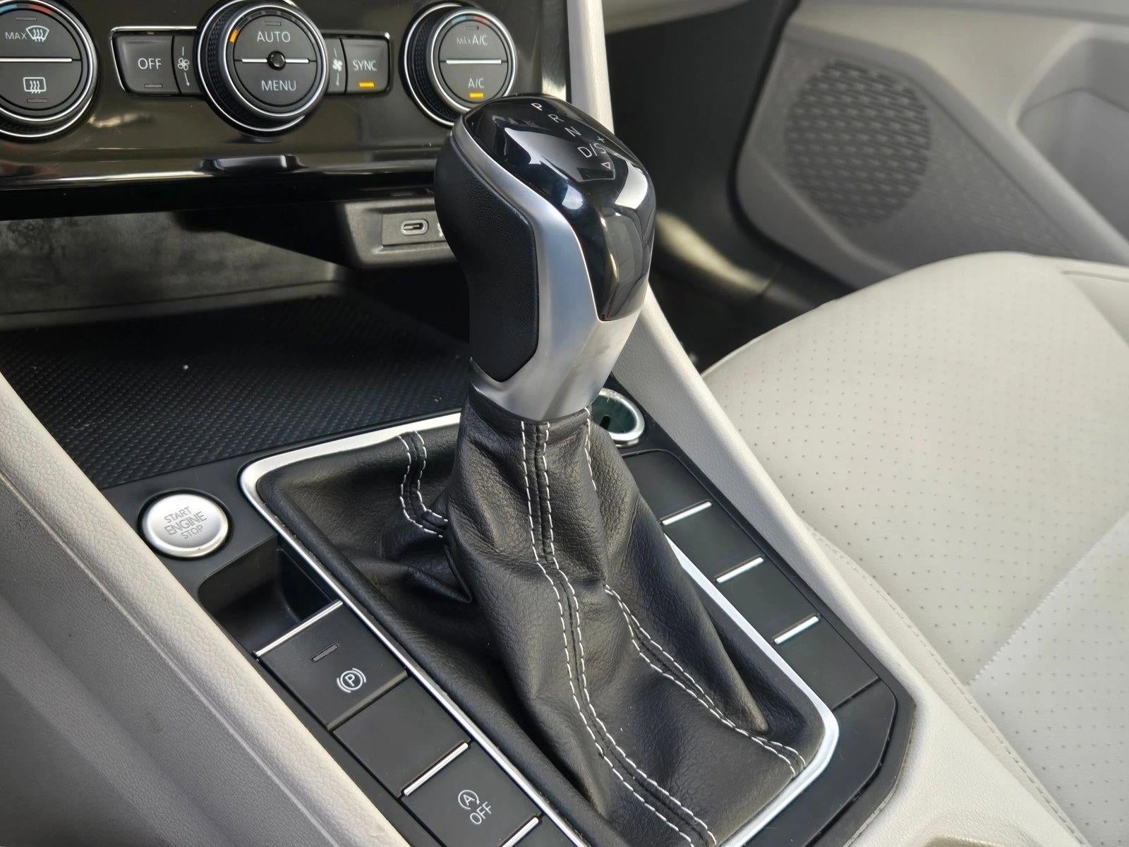 2024 Volkswagen Jetta SE Auto