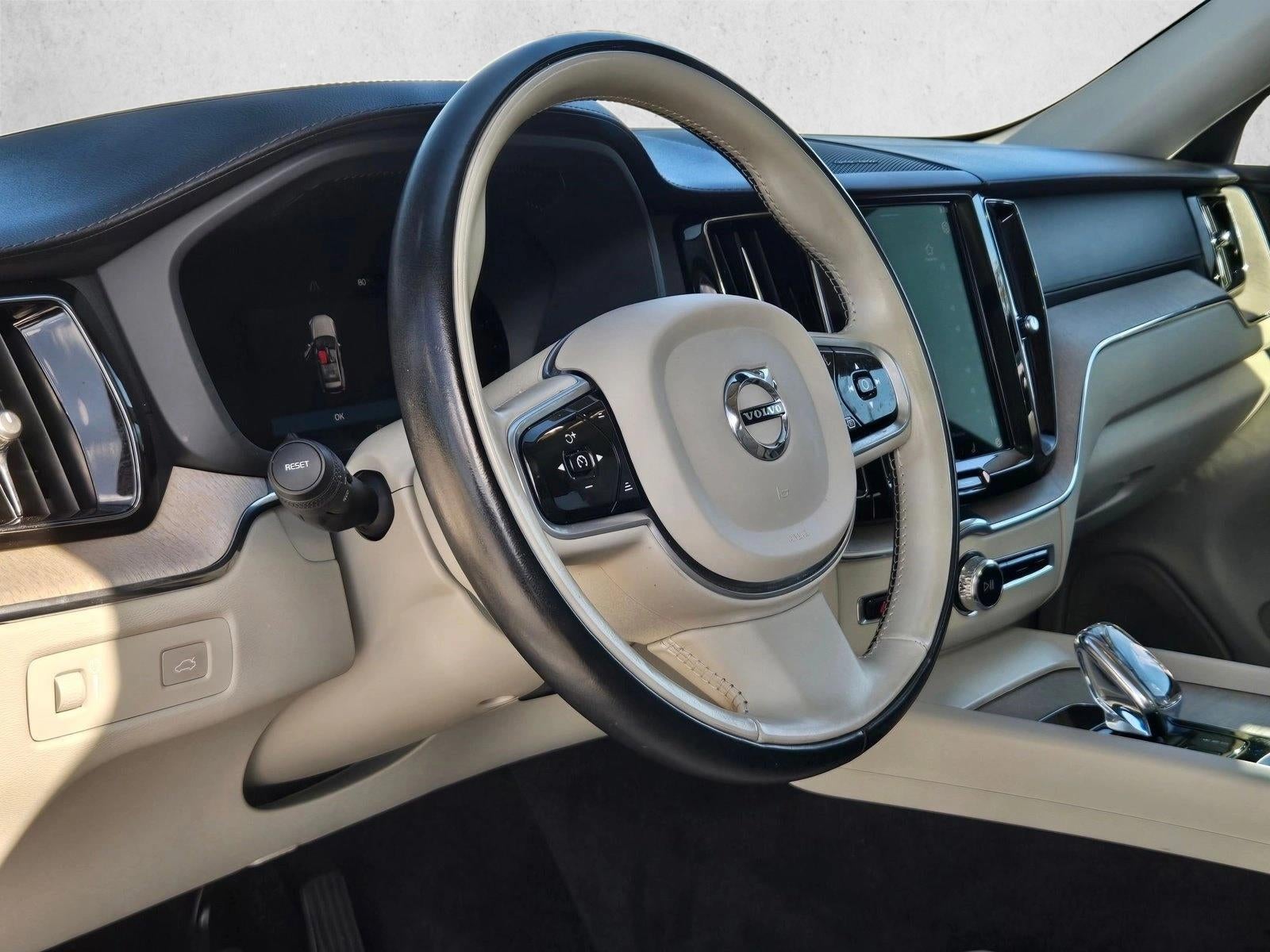 2022 Volvo XC60 B5 FWD Inscription