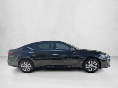 2025 Nissan Altima S FWD