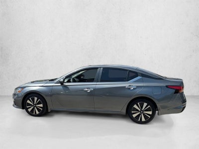 2021 Nissan Altima 2.5 SV Sedan