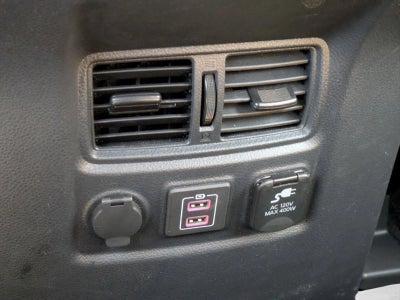 2023 Nissan Titan 4x2 Crew Cab SV