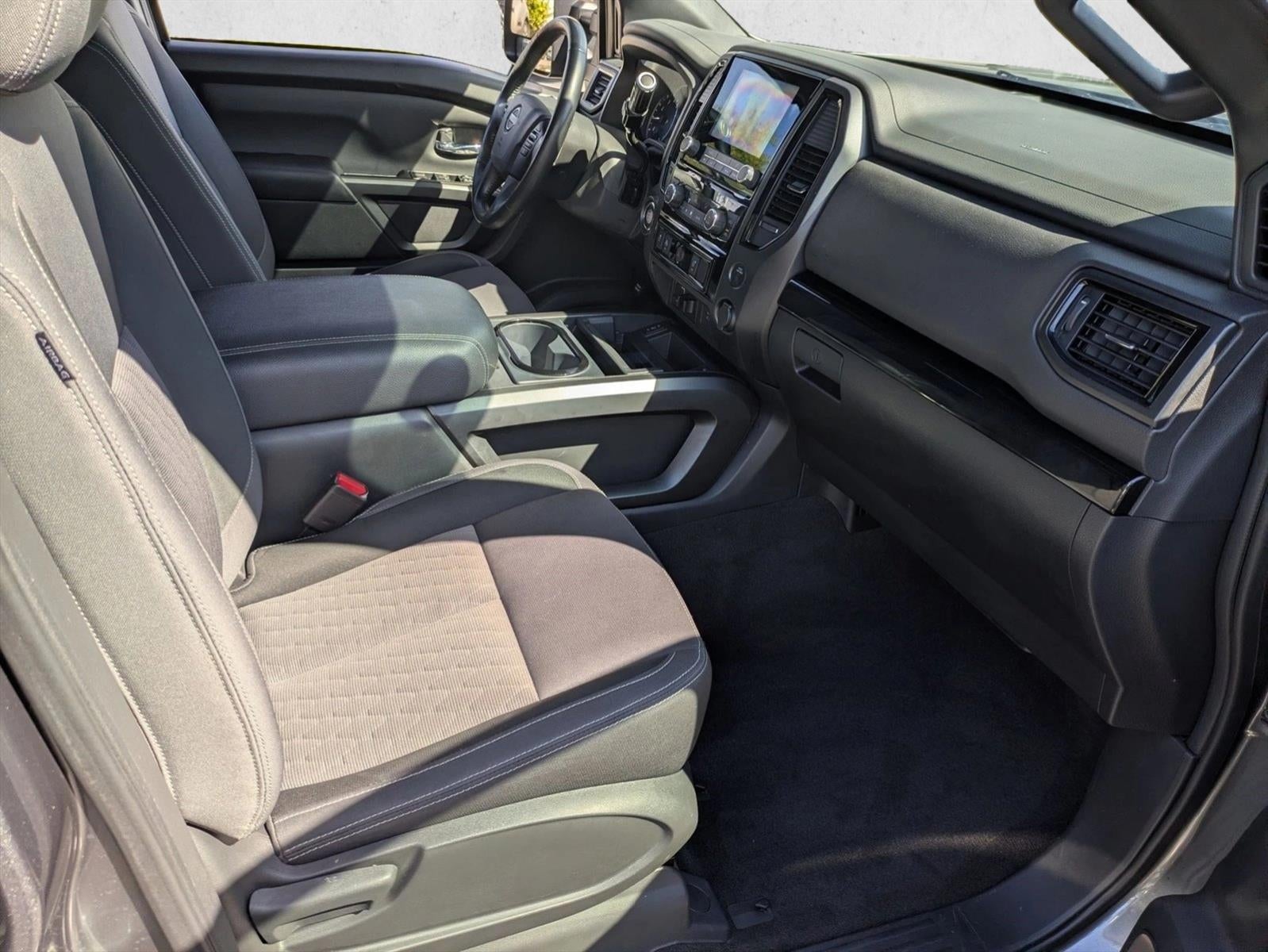 2023 Nissan Titan 4x2 Crew Cab SV